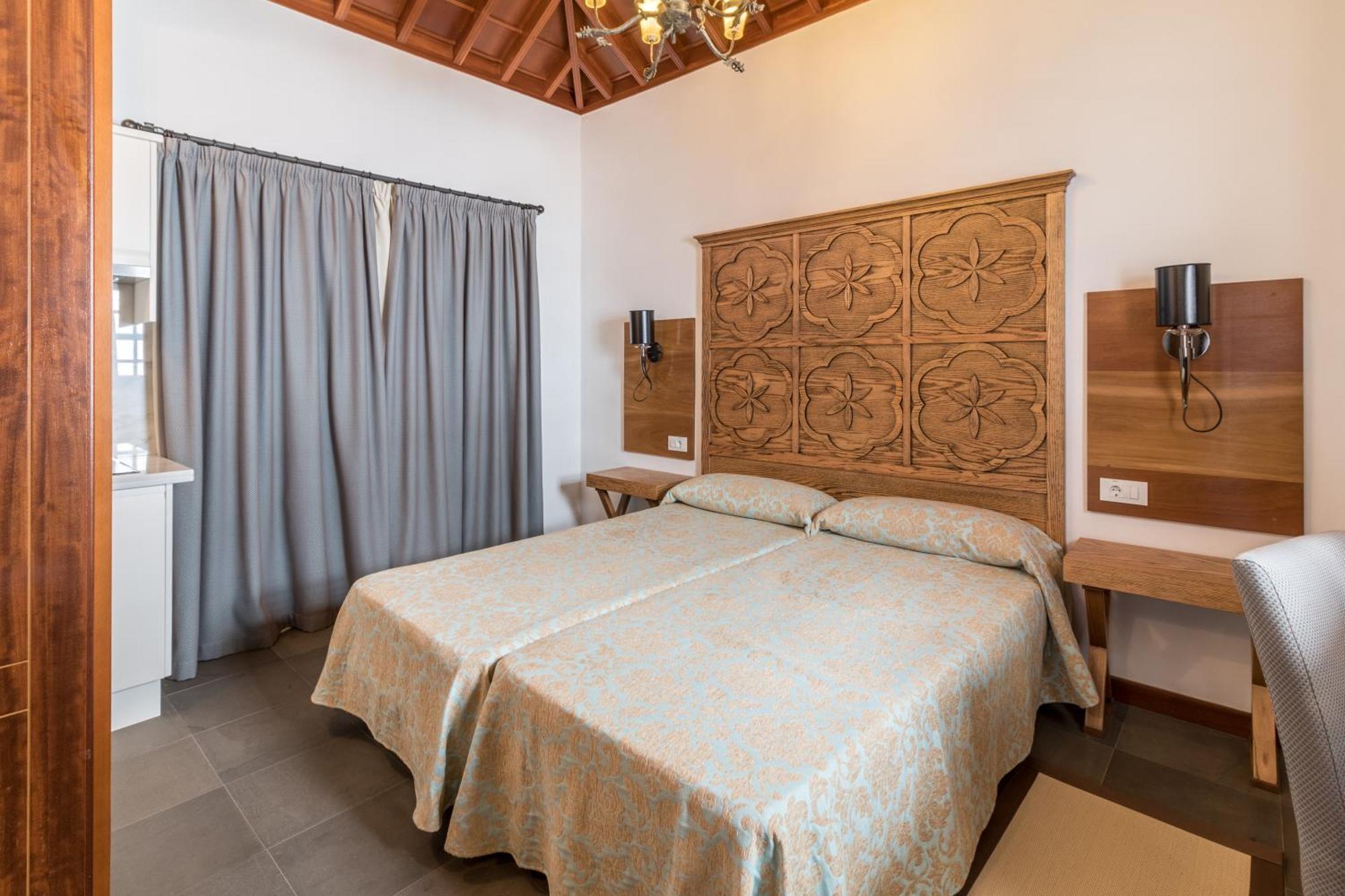 Apartamentos Emblematicos Ki_Tapenas Санта-Круз-де-ла-Пальма Экстерьер фото