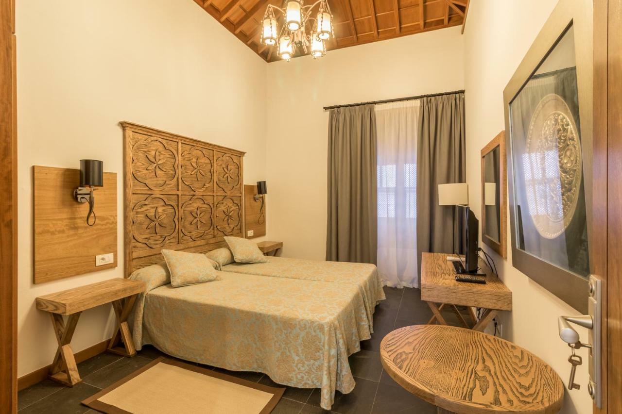Apartamentos Emblematicos Ki_Tapenas Санта-Круз-де-ла-Пальма Экстерьер фото